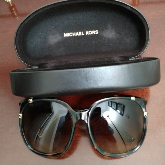 Michael Kors Oversize Tortoise Brown Sunglasses - Picture 1 of 14